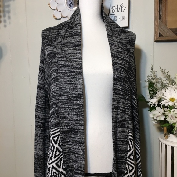 Billabong long sleeve knit shrug - Picture 3 of 8